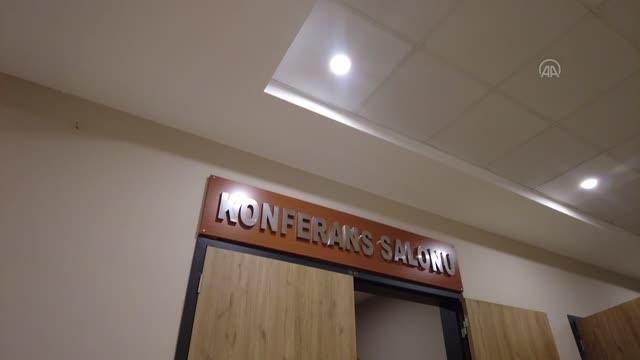 Halk ozanı Neşet Ertaş, türküleriyle anıldı