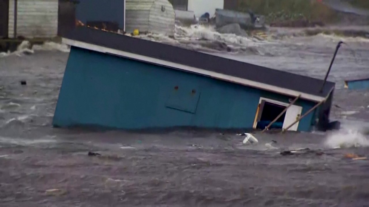 Une personne disparue, 500 000 foyers sans électricité… la tempête Fiona a frappé l'est du Canada