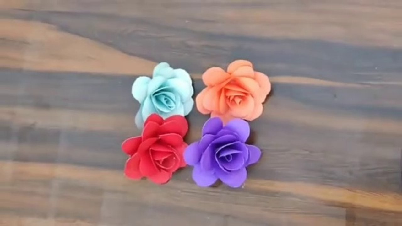 Amazing paper flower wall hanging decoration ideas/diy wall hanging/papercrafts/wall mate/home decors/ruhi crafts and diy #wallhanging #wallmate #ruhicraftsanddiy #diywallhanging #papercrafts #paperflower #homedecoration #homedecors #walldecoration