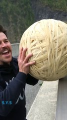 165METERकी उचाई से giant rubber band ball को फेकने पर क्या होगा?