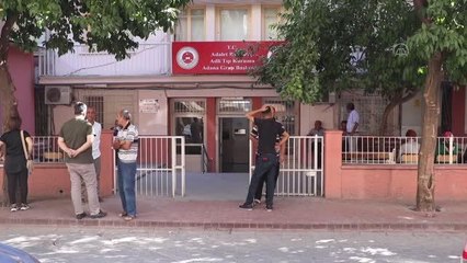 Silahlı kavgada kazara vurularak ölen kadının cenazesi ailesine teslim edildi