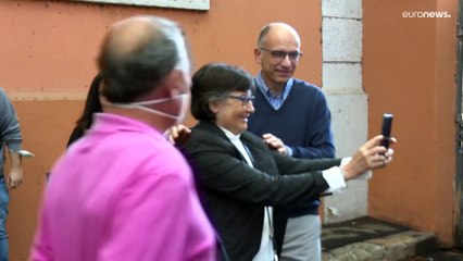 Выборы в Италии: политики голосуют