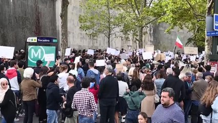 Son dakika haberi... İranlı Mahsa Emini'nin ölümü, Fransa'da protesto edildi