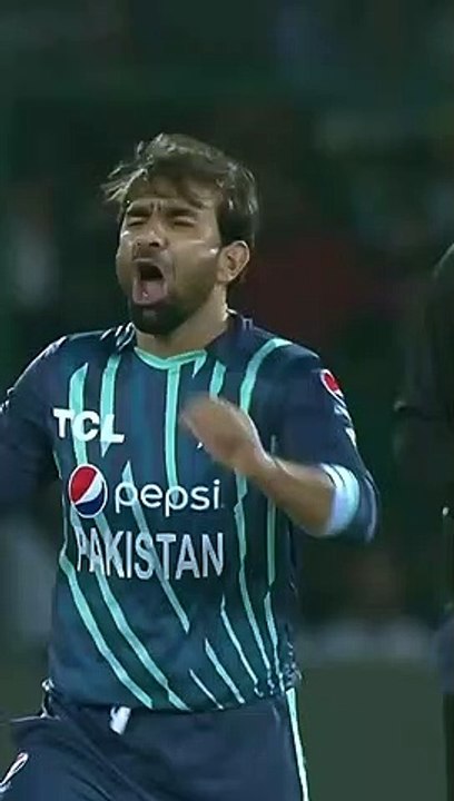 Oops%21_Harry_Brook_Got_Another_Chance_%23Pakistan_vs_%23England_%23SHORTS_%23SportsCentral___MU2L(480p)