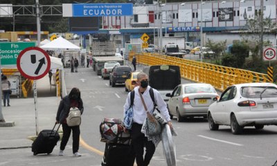 La travesía de millones de migrantes caminantes en Ipiales, hay cerca de 30 pasos ilegales en la frontera