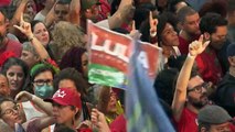 Lula faz comício no Rio a uma semana da eleição