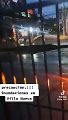 Video: Caos de lo ocurrido ayer, hombre buscaba lazo para ayudar a víctimas