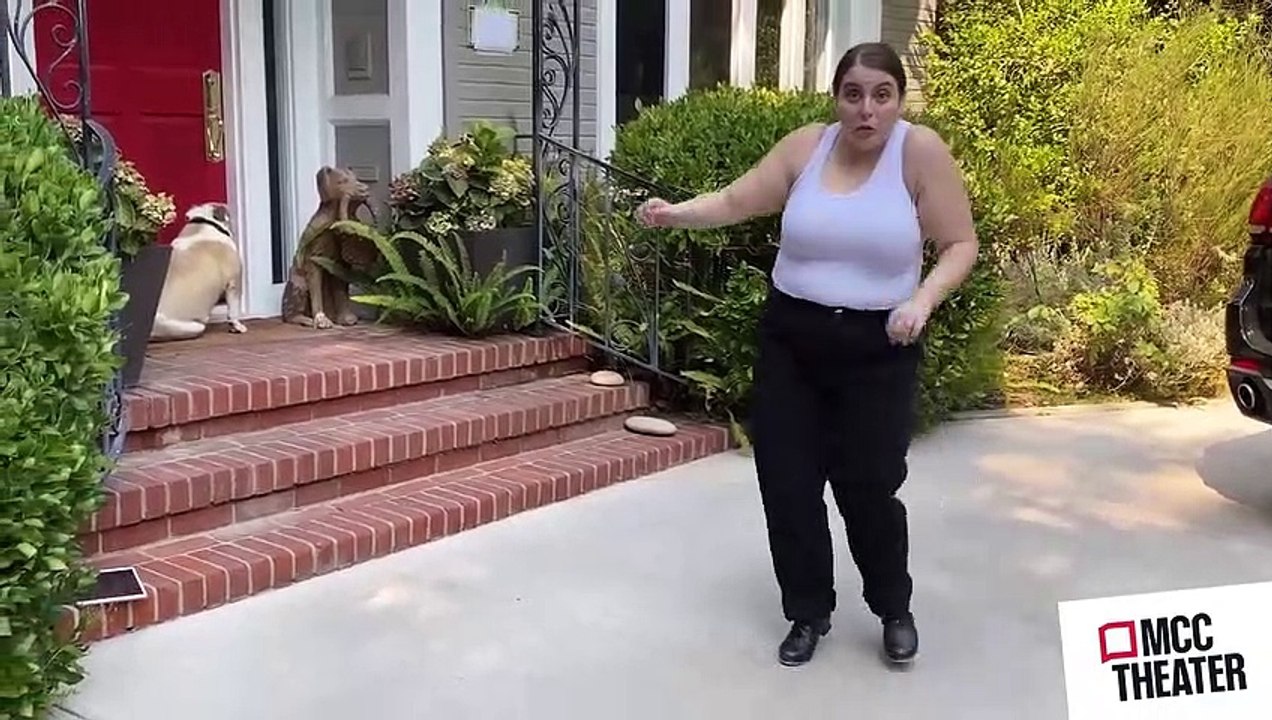 BEANIE FELDSTEIN sings DANCING THROUGH LIFE from WICKED at MISCAST20