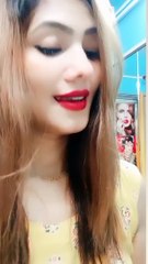 Dusro ko pasand aana mein zaruri nahi samajhti...