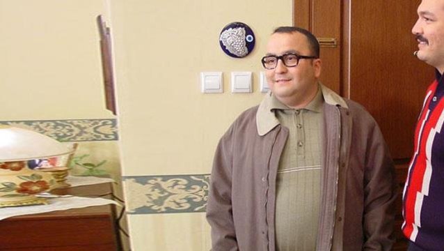 Türkiye'yi terk edip ABD'ye yerleşen Erdem Baş'ın kira zammı hikayesi hayrete düşürdü