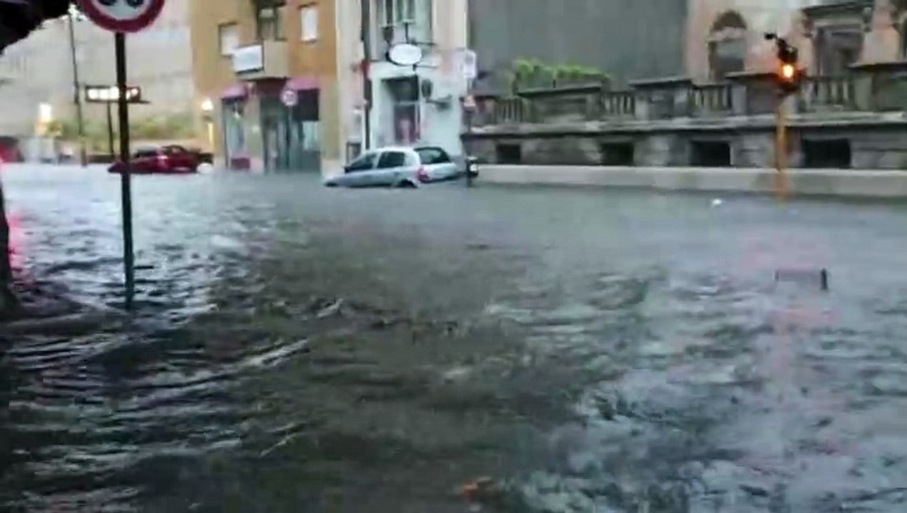 Temporale a Trapani, il video della città allagata