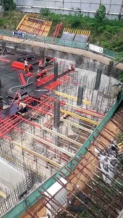 pembuatan gedung apartemen di indo