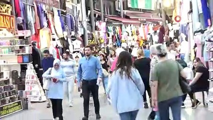 Her gün yanından binlerce insan geçiyor, kimse fark etmiyor