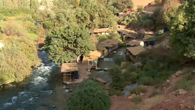 مياه عذبة ومناظر خلابة.. عيون أم الربيع في المغرب