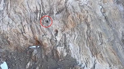 Yaylada mahsur kalan kişi Kara Kuvvetleri Komutanlığının helikopteriyle kurtarıldı