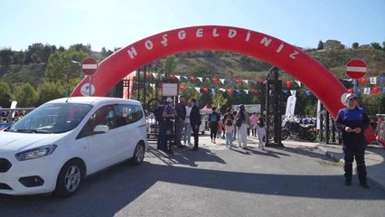 Küçükçekmece Belediyesi Uçurtma Şenliği'ne Büyük İlgi