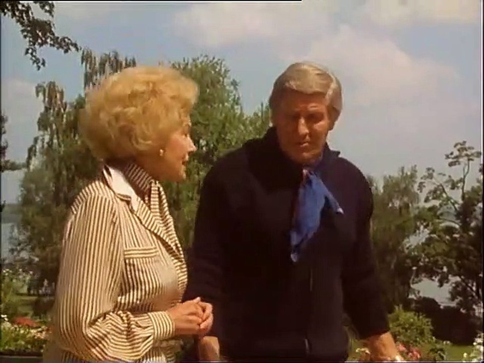 Praxis Bülowbogen S01E02-Ein Pfund Kirschen zuviel