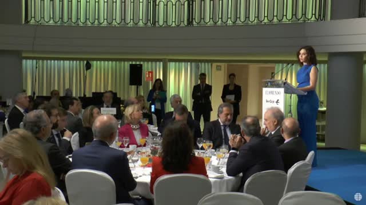Ayuso: "Sánchez está amasando la mayor hucha política de la democracia y se la está guardando para su año electoral"