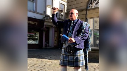 Falkirk Town Crier has a surprise for local ladies turning 40