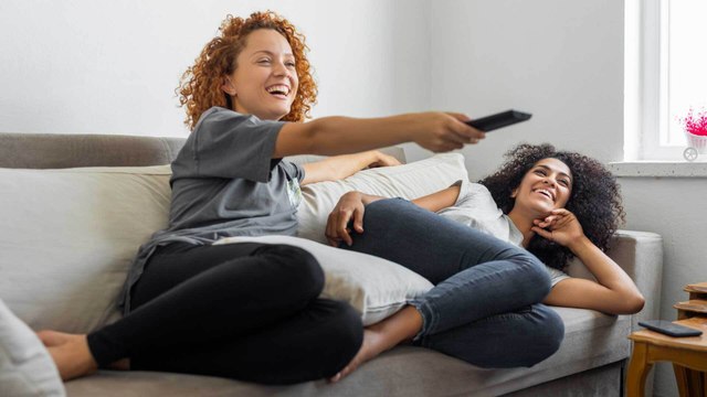 Stromverbrauch TV: So einfach könnt ihr sparen!