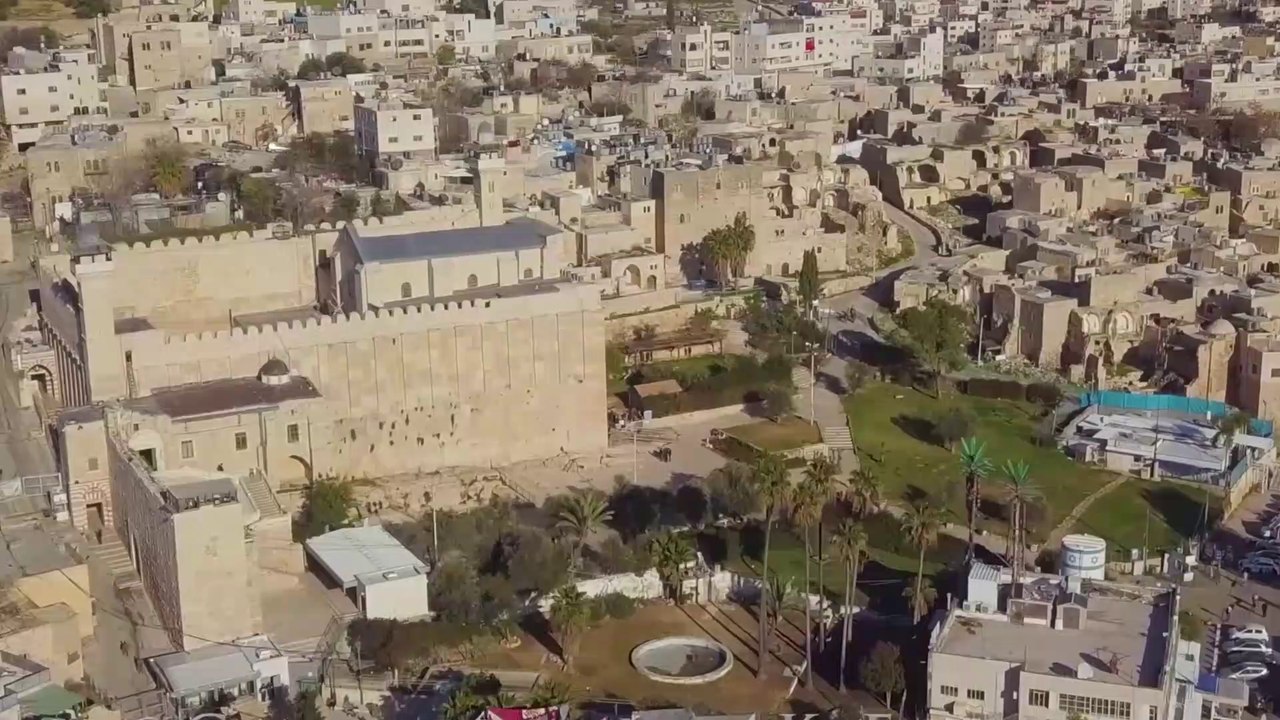 سوف نبقى هنا .. سوف نحمي الحرم