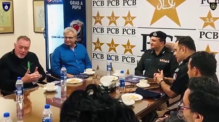 نیشنل اسٹیڈیم کراچی میں پاکستان انگلینڈ کے مابین T-20 میچز پُر امن طور پر اختتام پذیر؛ قانون نافذ کرنے والے اداروں کی کارکردگی قابل تعریف ہے۔ ڈی آئی جی ڈاکٹر مقصود احمد