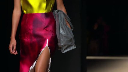 مجموعة برادا لربيع وصيف 2023