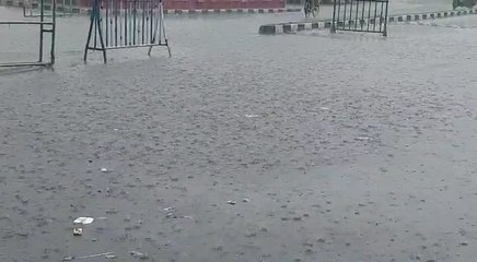 দুর্গা পুজোয় বর্ষাসুরের প্রভাব, বৃষ্টিতে বিঘ্নিত হতে পারে এবারের পুজো   | Oneindia Bengali