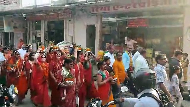 अग्रसेन महाराज की शोभायात्रा में उमड़े श्रद्धालु