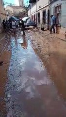 La calle San Nicolás de Javalí Viejo amaneció este lunes cubierta de lodo.