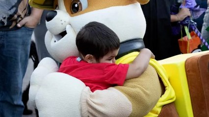 1,000 People Showed Up To Celebrate Halloween Early With Terminally-Ill Boy