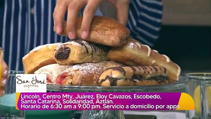 Mujer le lleva serenata a su esposo enfermo