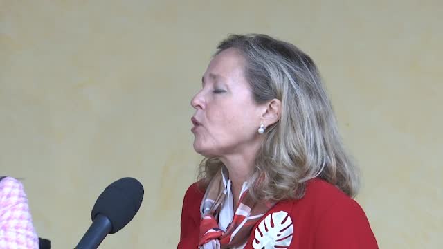 Calviño: Tenemos unas previsiones muy superiores a los países de nuestro entorno y a la media de la Unión Europea o de la OCDE