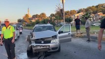 Son dakika haber | Otomobil ile hafif ticari aracın çarpıştığı kazada 6 kişi yaralandı