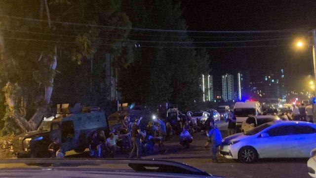 Mersin'de patlama mı oldu? (VİDEO) 27 Eylül 2022 Mersin Polisevi patlaması nerede oldu? Patlama sonrası yangın söndürüldü mü? Olay yeri görüntüleri!