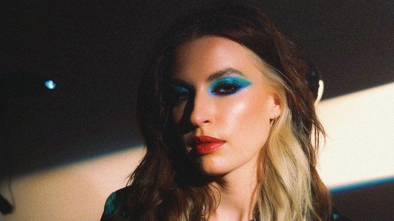 FLETCHER Girl Of My Dreams (Lyric Video) video Dailymotion