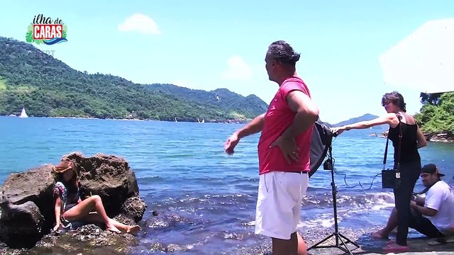 Lucy Alves faz ensaio fotográfico na Ilha de Caras