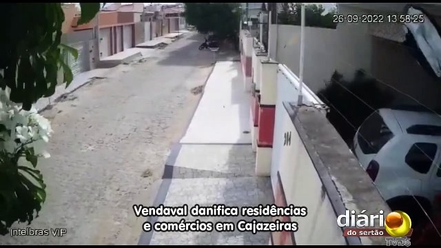 Vendaval assusta moradores e causa estragos em residências e comércios na Zona Sul de Cajazeiras