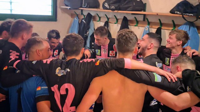 La joie du FCCM dans le vestiaire après la victoire contre Luçon