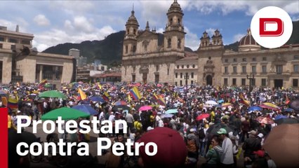Miles de colombianos protestan por primera vez contra el Gobierno de Petro