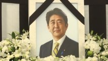 Centenares de japoneses dan un último adiós al ex primer ministro Abe