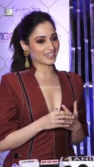 Tamannaah Bhatia का अवार्ड शो के दौरान दिखा ग्लैमरस अंदाज