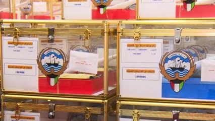 حملات انتخابية لاستمالة أصوات الناخبين في الكويت