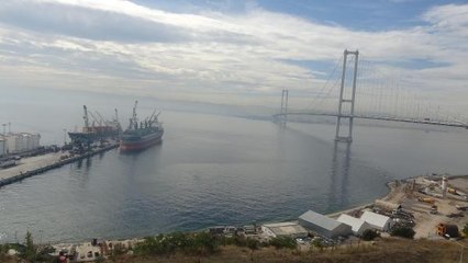 KOCAELİ'DE DENİZDE ERKEK CESEDİ BULUNDU