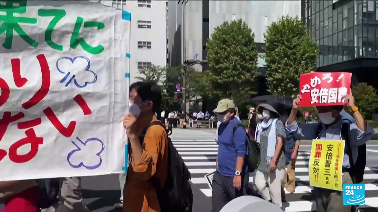 Le Japon entre recueillement et contestation aux funérailles nationales de Shinzo Abe