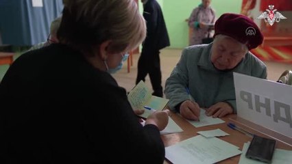 Ukrayna'daki ayrılıkçı yönetimlerin Rusya'ya katılmak düzenlediği referandum - Oy verme işleminde son gün