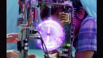 Cô Bé Đến Từ Hành Tinh Khác Bande-annonce (EN)