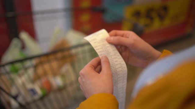 California, Colorado, Hawaii: See if you're eligible to get hundreds of dollars through inflation-relief checks