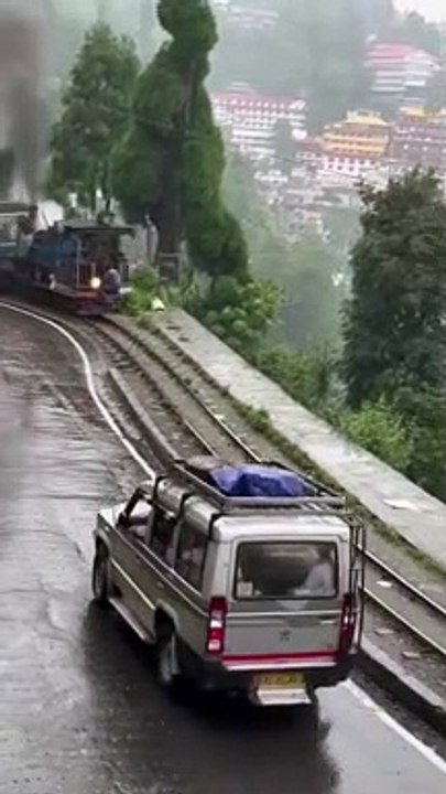 The incredible Toy Train of Indian railways @Darjeeling Himalayan Railway, West Bengal