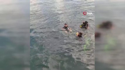 Donanma Komutanlığı'nda gemi boyayan 5 asker denize düştü